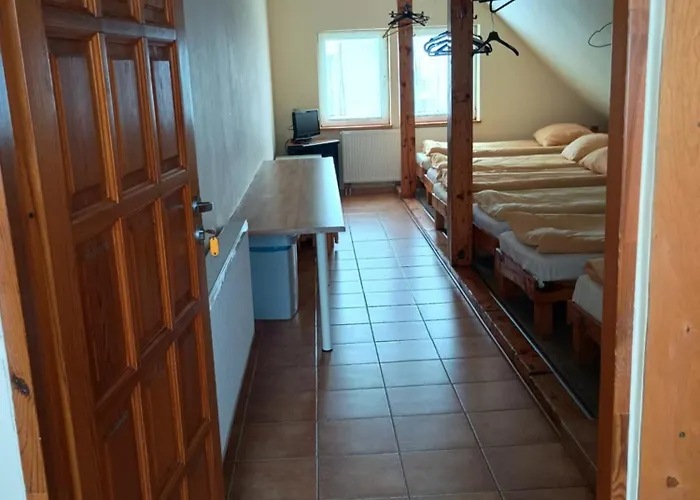 Bida Z Nędzą - Nędza Hotel *